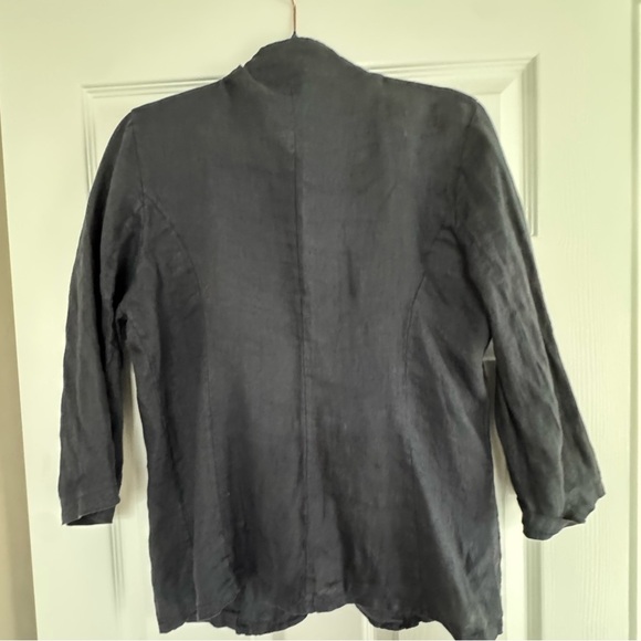 Italian 100% linen 2 piece set (pants and blazer)
Size XXL - Picture 9 of 16